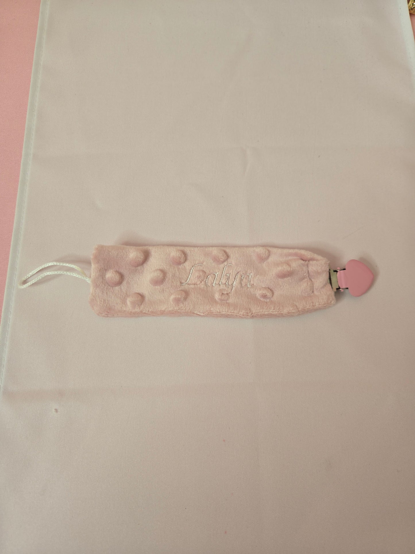 Attache tétine